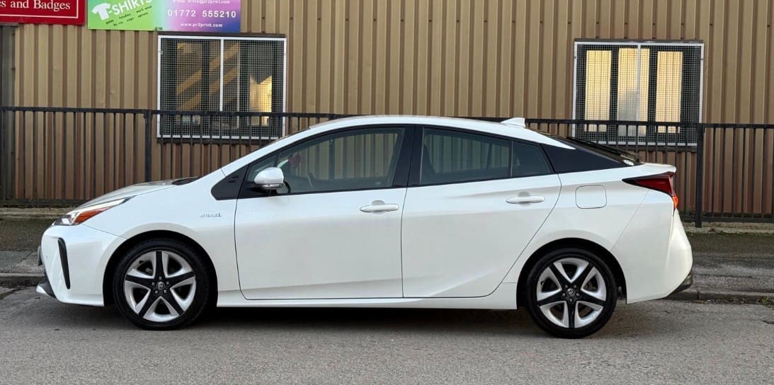 2019 Toyota Prius Hybrid 1.8 Automatic 5 Seater